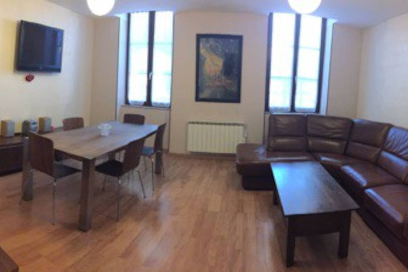 Appartement entier, Appartement confortable à Roanne avec jardin et parking in Roanne, Région de Roanne