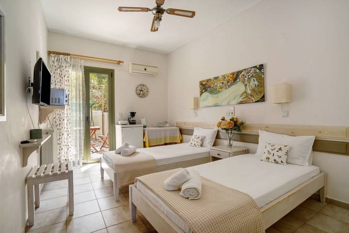 Maison d’hôte pour 2 personnes, avec jardin en Grèce - 3