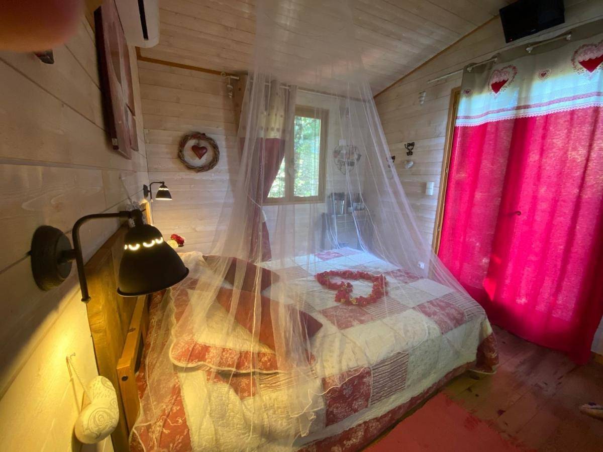Double Room with Balcony in Barjols, Région de Brignoles