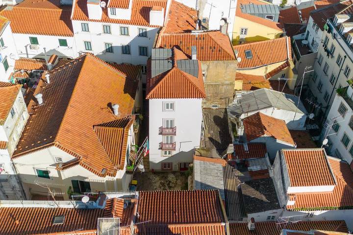 Ganze Wohnung, Ferienwohnung für 2 Personen mit Balkon/Terrasse in São Miguel (Lissabon), Santa Maria Maior