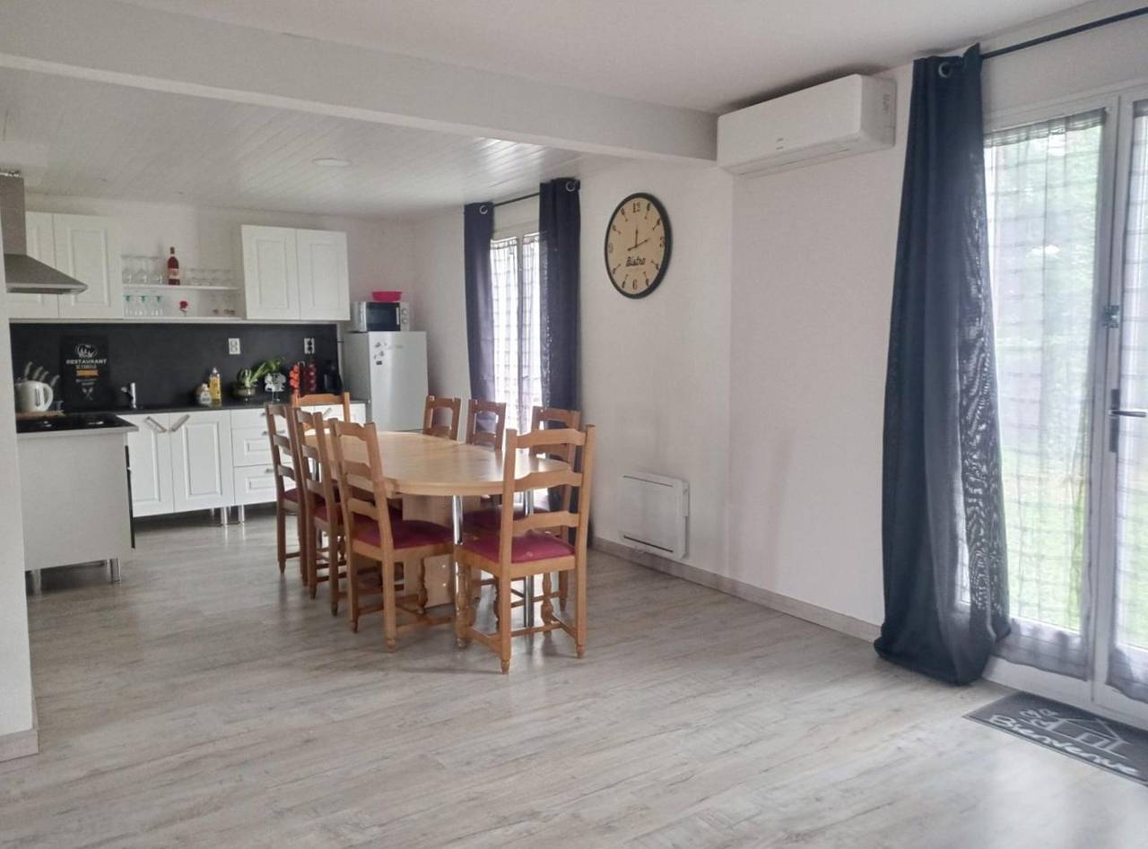 Maison 6 personnes in Bourbon-Lancy, Région de Charolles