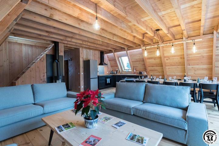 Gîte pour 12 personnes, avec terrasse
