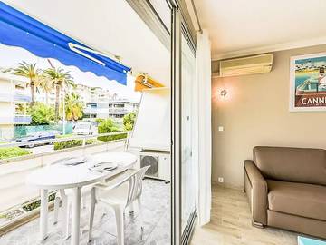 Gîte pour 4 personnes, avec terrasse dans Jardins des Hespérides