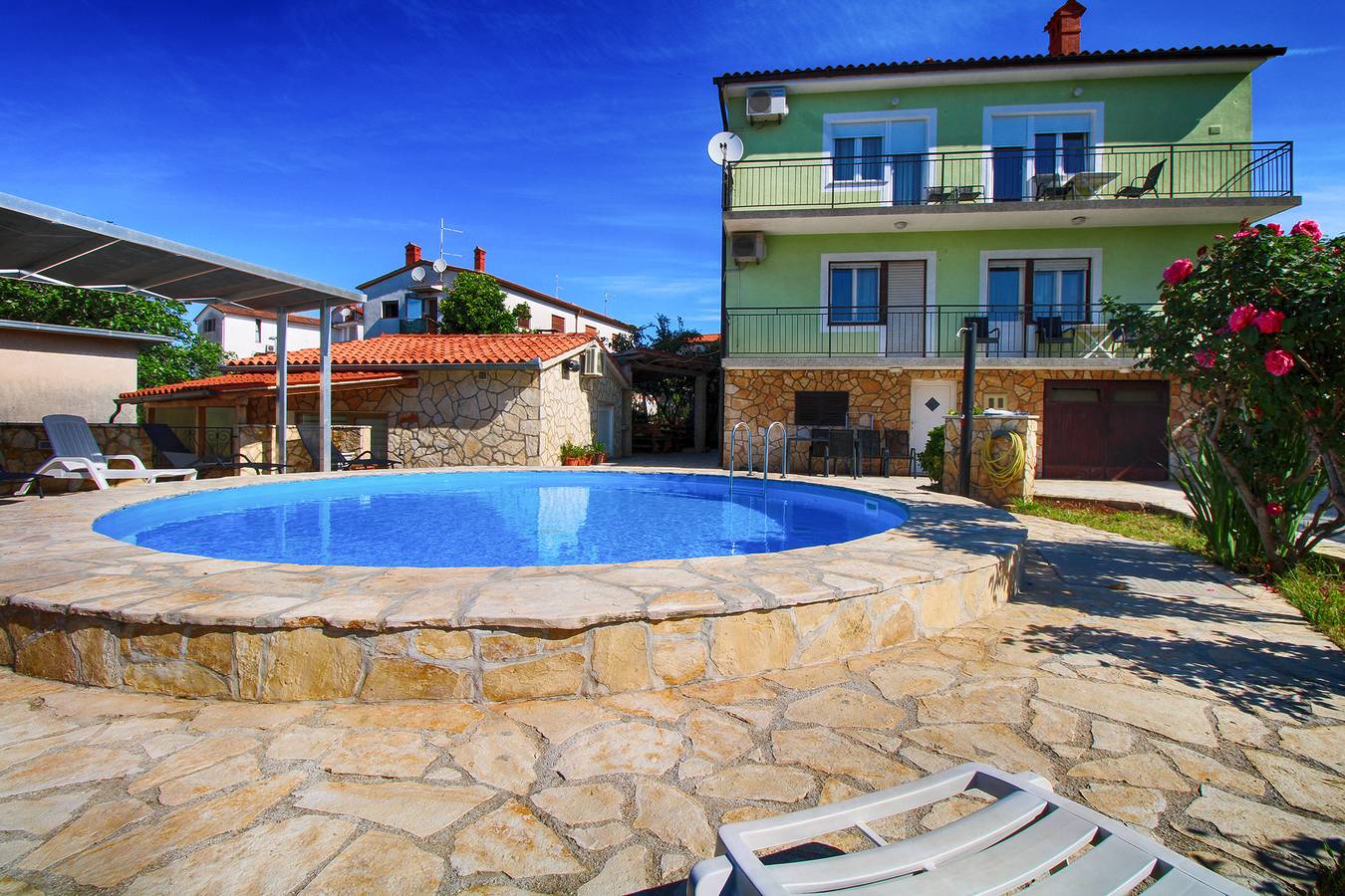 Apartamento entero, Apartamento de vacaciones para 4 personas con terraza in Pula-Medulin, Pula