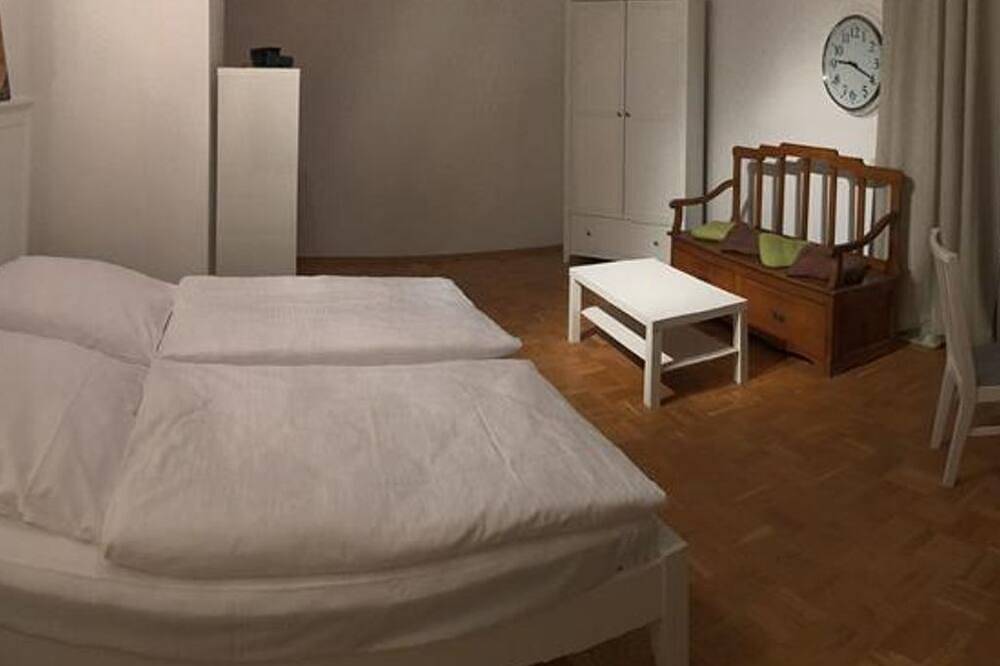 Einzelzimmer, Dusche, Wc, 1 Schlafraum - Gästehaus der Abtei Sayn in Bendorf, Landkreis Mayen-Koblenz