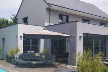 Gîte pour 6 personnes, avec terrasse ainsi que jardin et jacuzzi dans Thue et Mue
