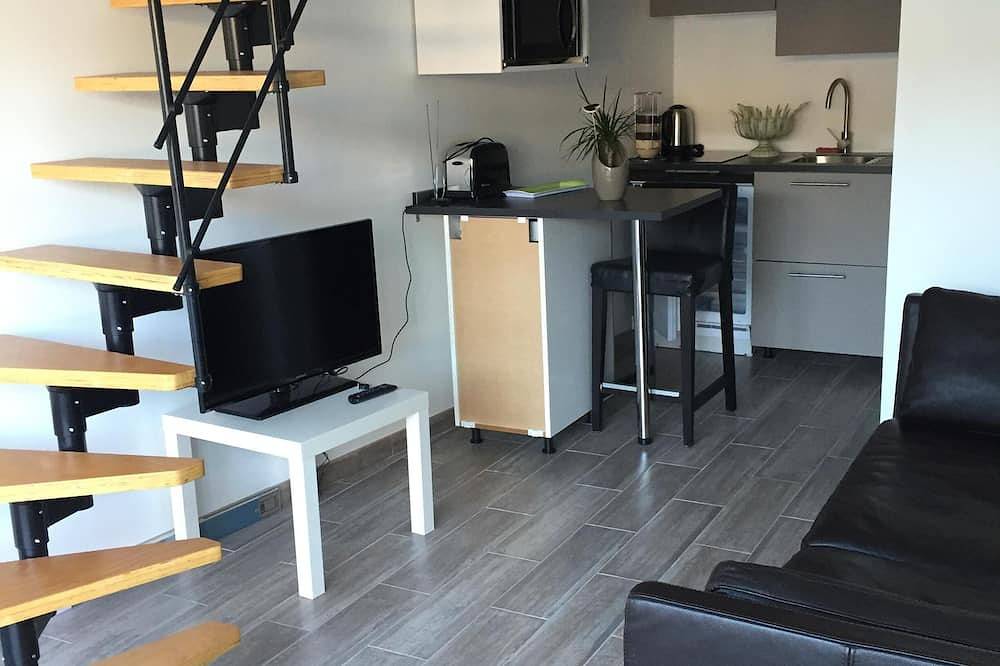 Apartamento entero, Estudio amueblado nuevo y moderno y luminoso, cerca de París in Deuil-la-Barre, Valle del Oise