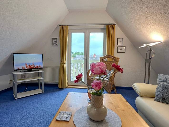 Ferienwohnung für 2 Personen, mit Garten und Balkon sowie Ausblick in Middelhagen
