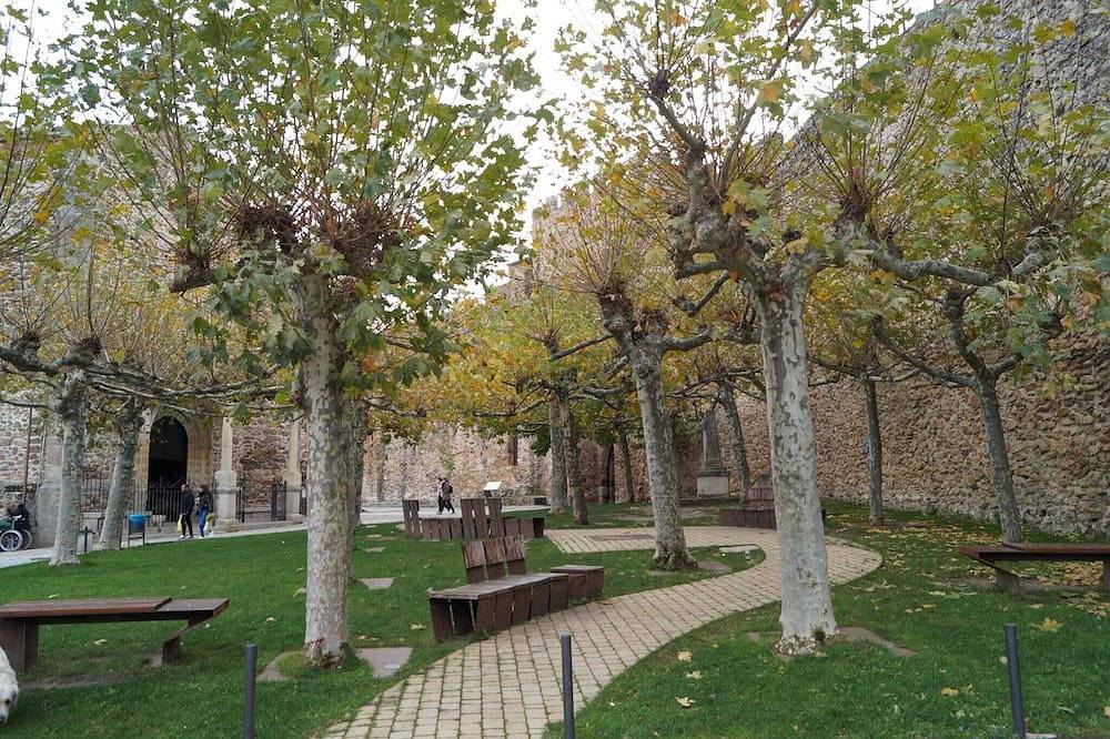 Apartamento entero, Puente viejo de Buitrago Casa Enebro in Buitrago del Lozoya, Provincia de Madrid