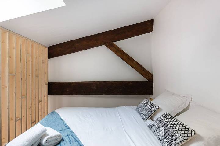 Apartamento entero, Elegant AC duplex in the very heart of Bordeaux in Burdeos, Región de Burdeos
