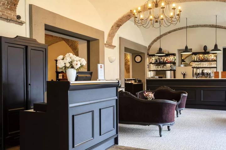 Hôtel pour 2 personnes, avec terrasse, animaux acceptés à Embrun - 4