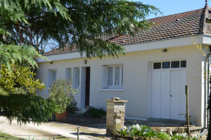 Location de vacances pour 5 personnes, avec vue et jardin à Plazac - 2