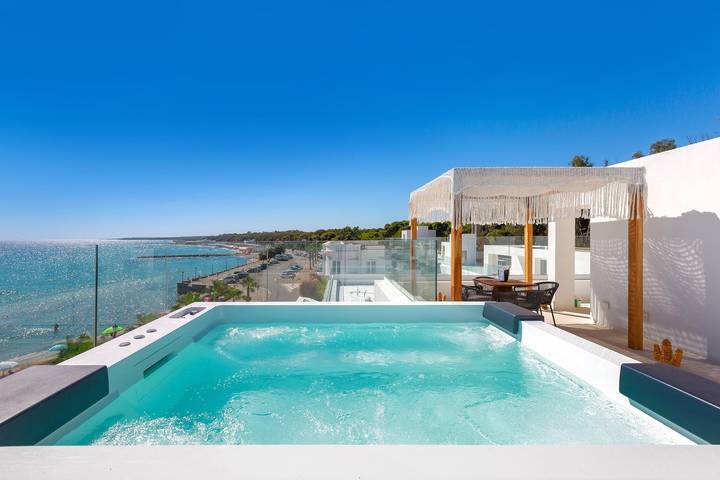 Gîte pour 6 personnes, avec Piscine à San Cataldo