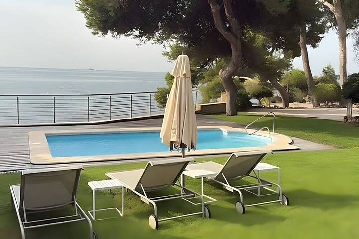 Villa for 10 people, with garden, with pets in Alicante