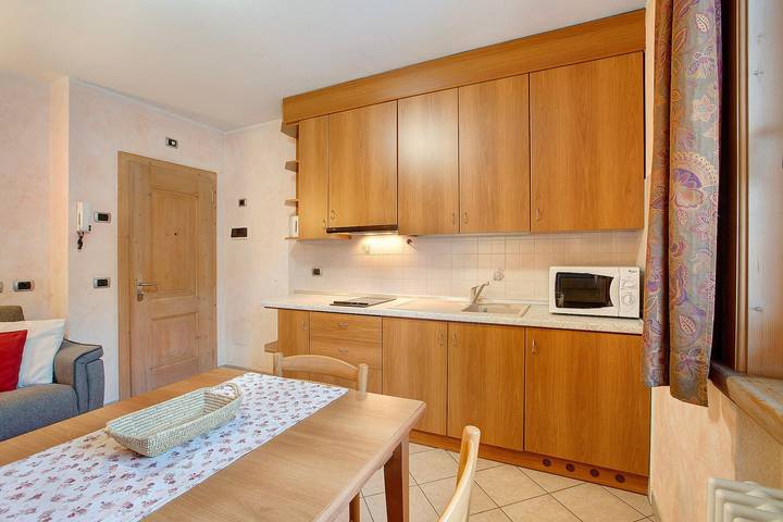 Apartamento entero, Apartamento 'Al Bait Da Marangona 4' con vistas a la montaña, jardín compartido y Wi-Fi in Livigno (Town), Livigno