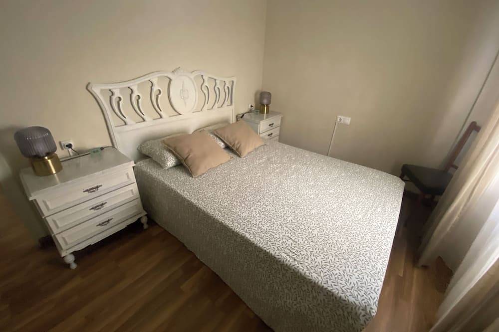 Apartamento entero, La casa vintage, cerca del centro, 2 patios privados in Elche, Provincia de Alicante