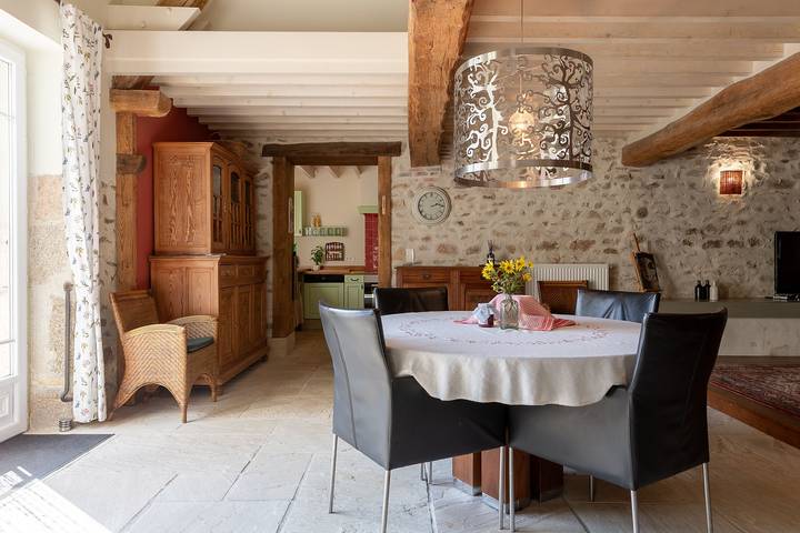 Gîte pour 6 personnes, avec Piscine à Millay - 3