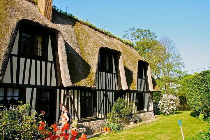 Location de vacances pour 8 personnes, avec jardin à Theuville-aux-Maillots