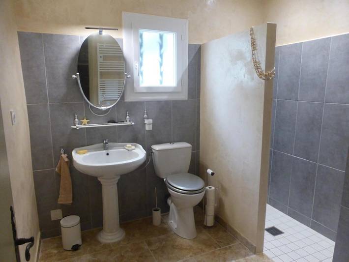 Gîte pour 5 personnes, avec jardin et jacuzzi à Orgone - 3