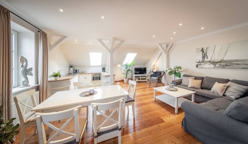 Ferienwohnung für 4 Personen, mit Terrasse und Garten in Westermarkelsdorf