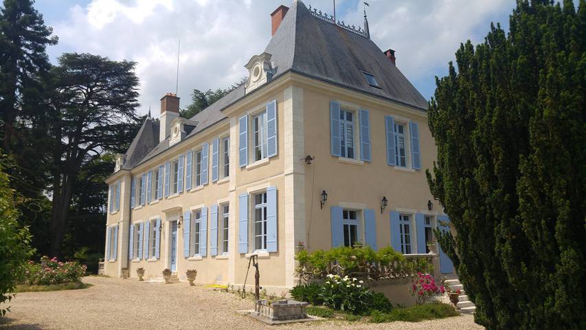 Manoir pour 14 personnes, avec terrasse ainsi que jardin et piscine - 1
