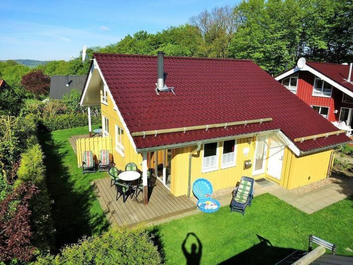 Ferienhaus für 5 Personen, mit Garten und Sauna sowie Terrasse in Extertal - 2