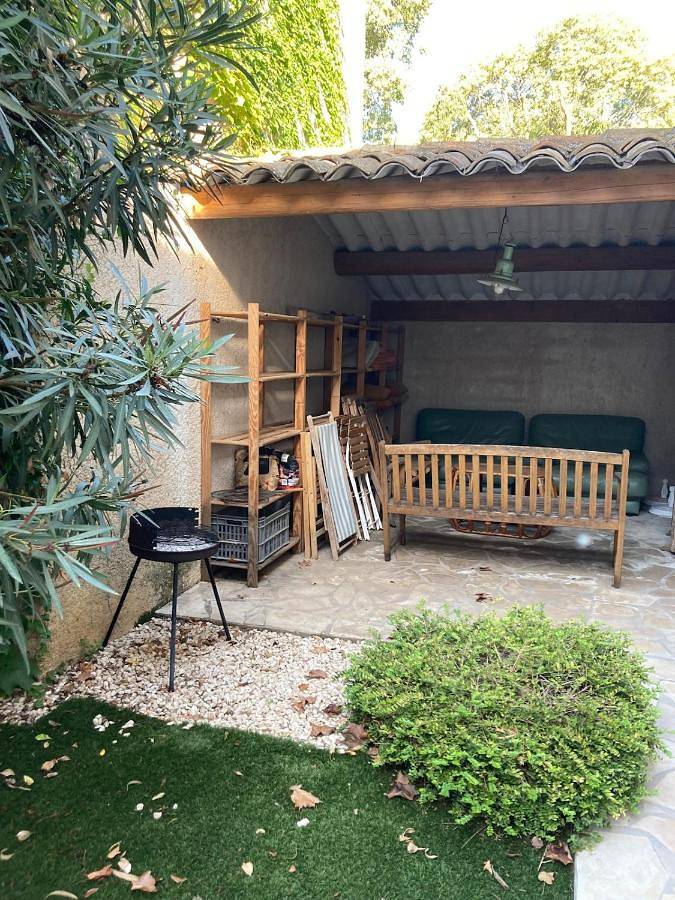 Location de vacances pour 14 personnes, avec jardin à Mudaison - 4