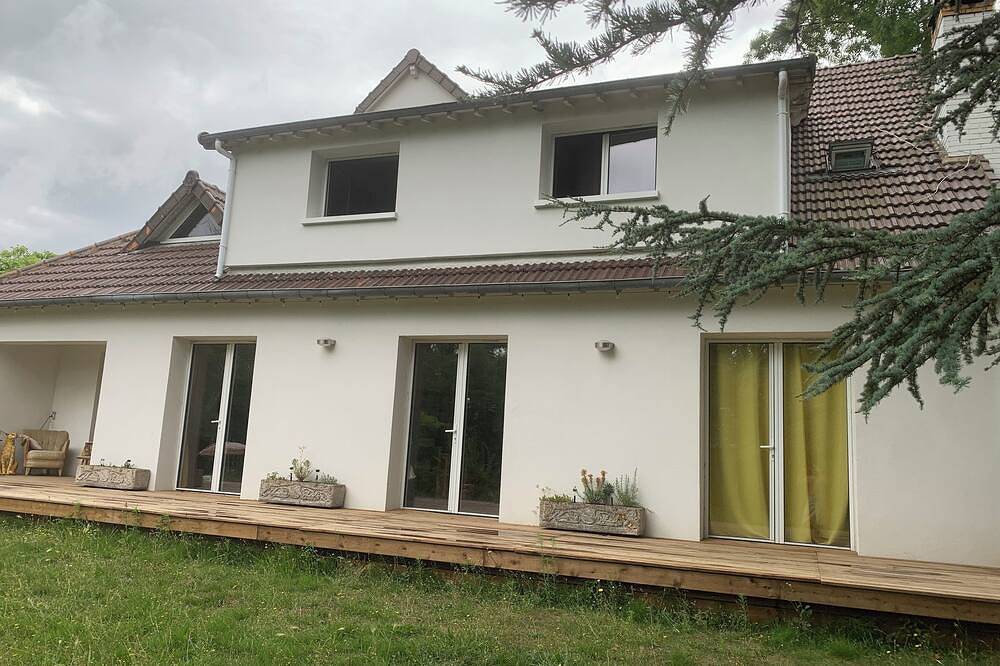 Apartamento entero, Appartement Dans Maison Familiale en Bord de Marne. 15 de Disney et 20 de Paris in Lagny-sur-Marne, Sena y Marne