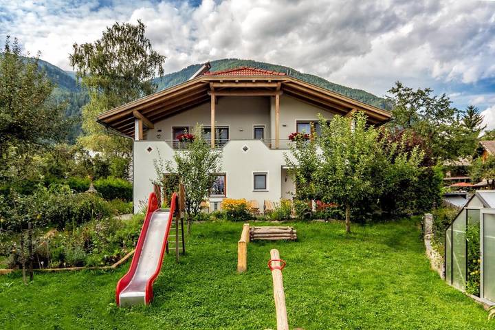 Apartamento de vacaciones para 5 personas, con vistas y jardín - 1