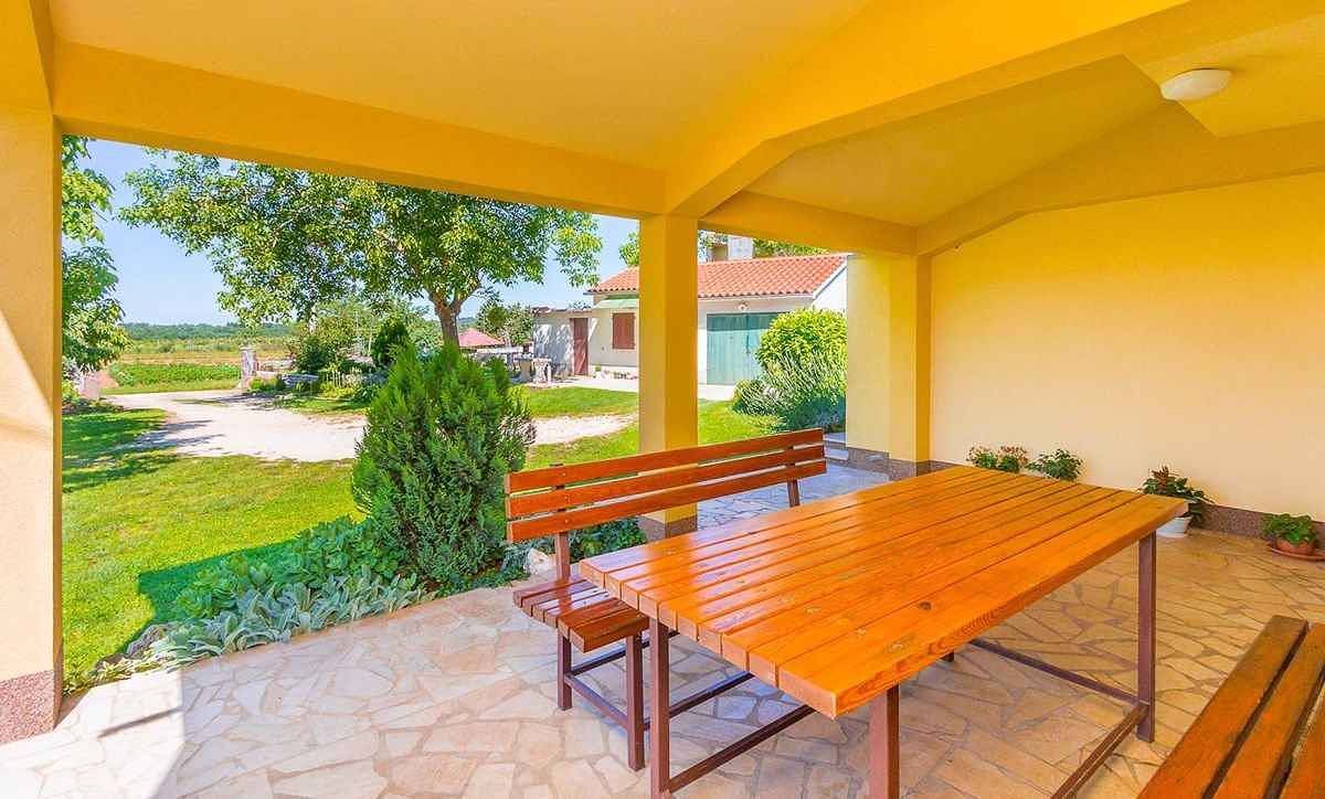 Ferienhaus mit Klimaanlage und Terrasse in Barban, Südküste Istrien