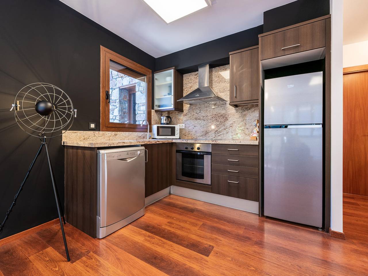 Ganze Wohnung, Modernes Apartment Arinsal 2 Zimmer, 4 Pers, Parkplatz Inklusive in Pal Arinsal