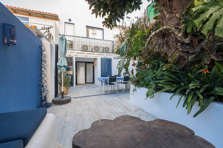 House 'Bluehouseportixol' with Private Patio, Bike Friendly, Marina & Beach/Palma Bay in El Molinar, Palma
