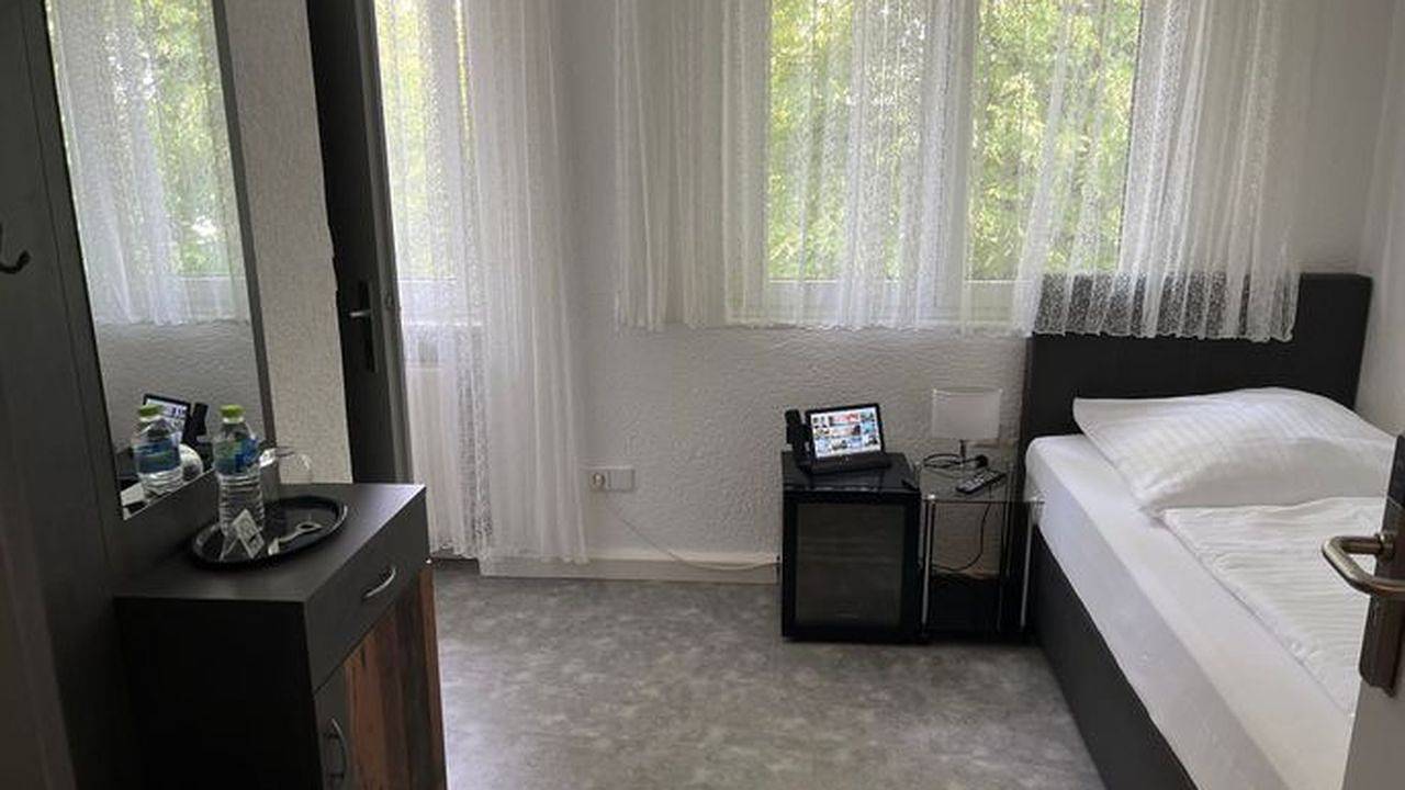 Einzelzimmer für 1 Person in Ludwigsburg in Ludwigsburg, Landkreis Ludwigsburg