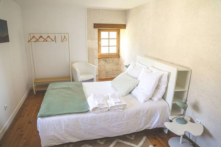 Location de vacances pour 8 personnes, avec piscine, animaux acceptés à Cherval - 4