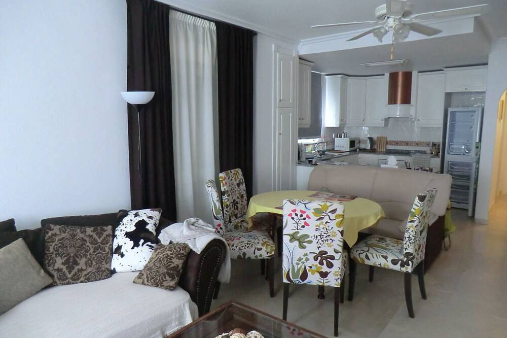 Apartamento entero, Casas Holiday - Golf Villamartin in Villamartín (Orihuela), Orihuela