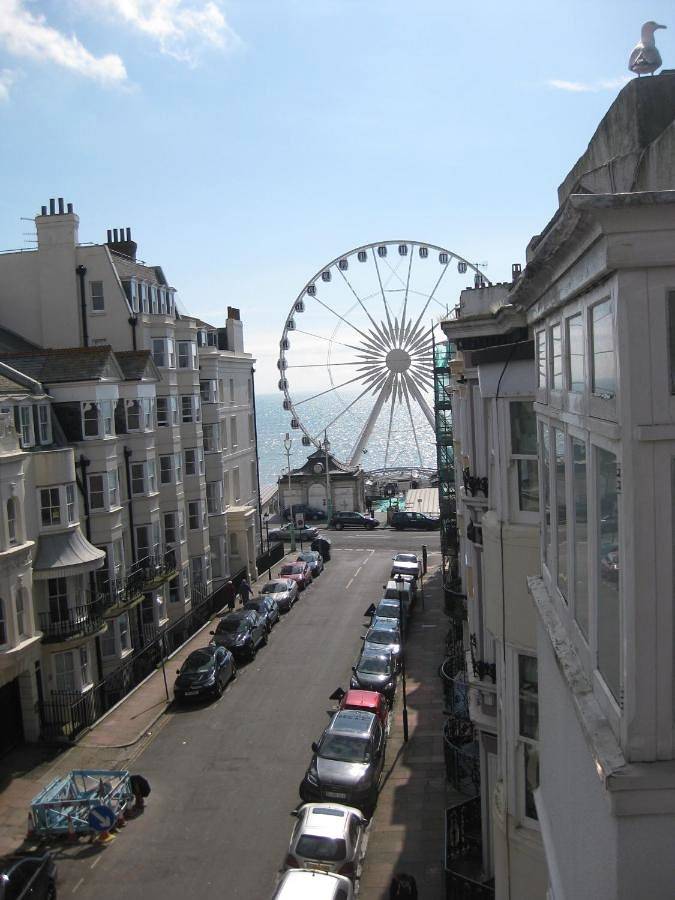 Aquarium Guest House in Brighton, Sussex