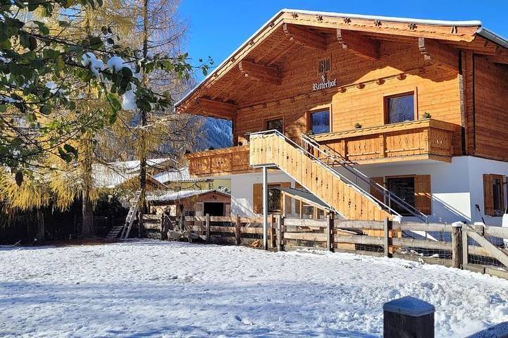 Ferienwohnung für 9 Personen, mit Balkon