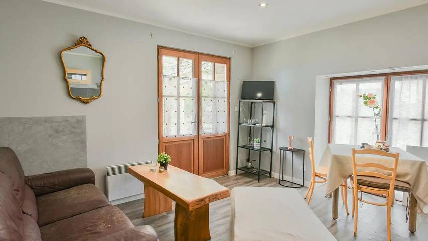 Location de vacances pour 2 personnes, avec piscine et terrasse à Dégagnac - 3