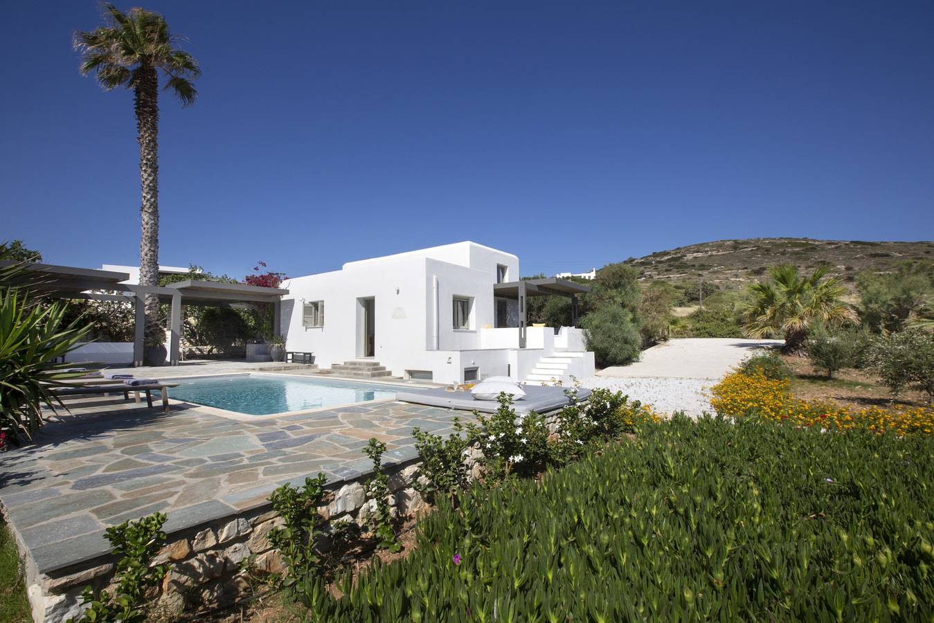 Villa Aphrodite  · Elegant villa, sea views, desig in Paros