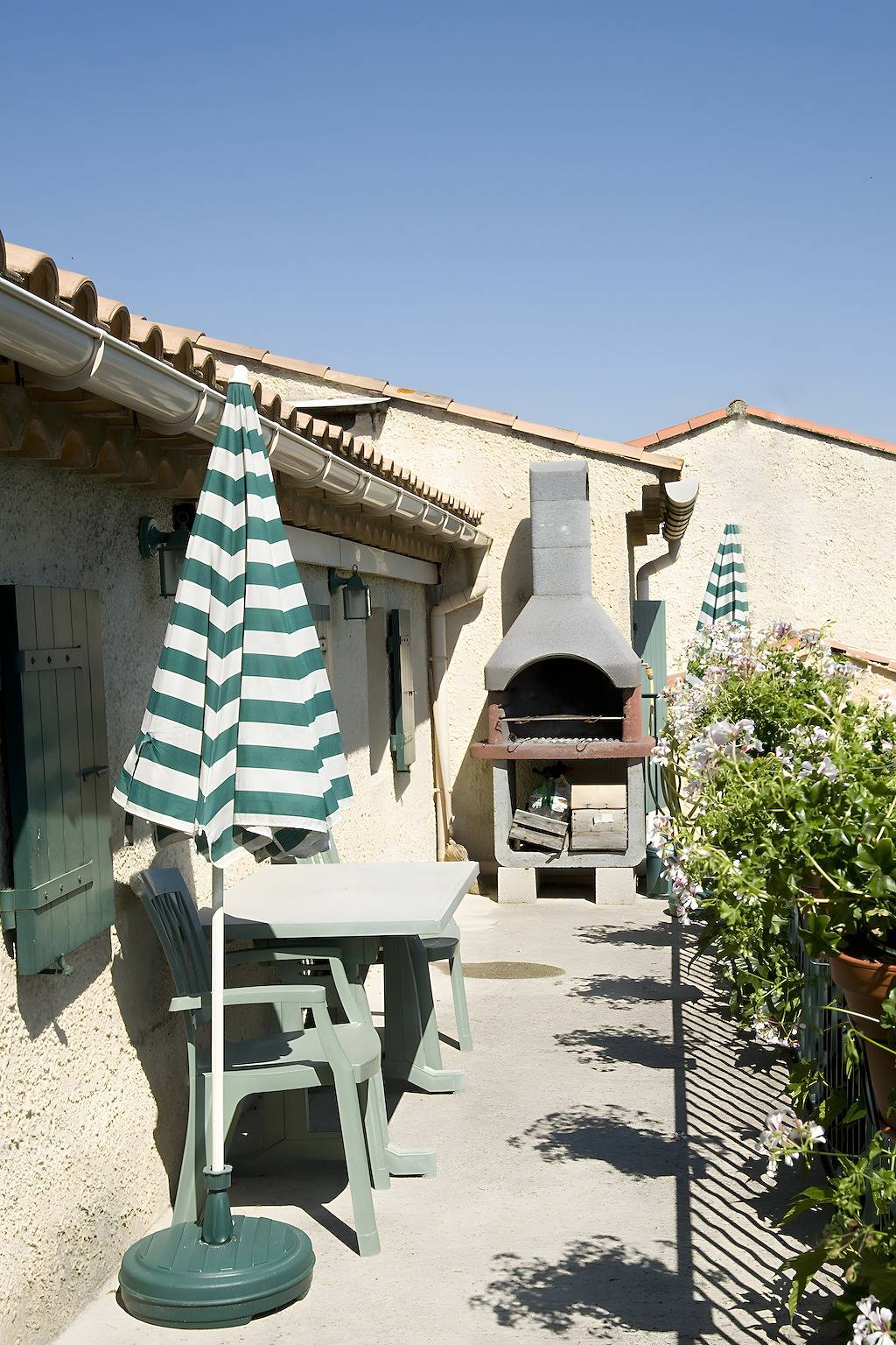 Apartamento entero, Apartamento «La Maison Fleurie» con terraza privada, Wi-Fi y aire acondicionado in Saint-Rémy-de-Provence, Region de Arles