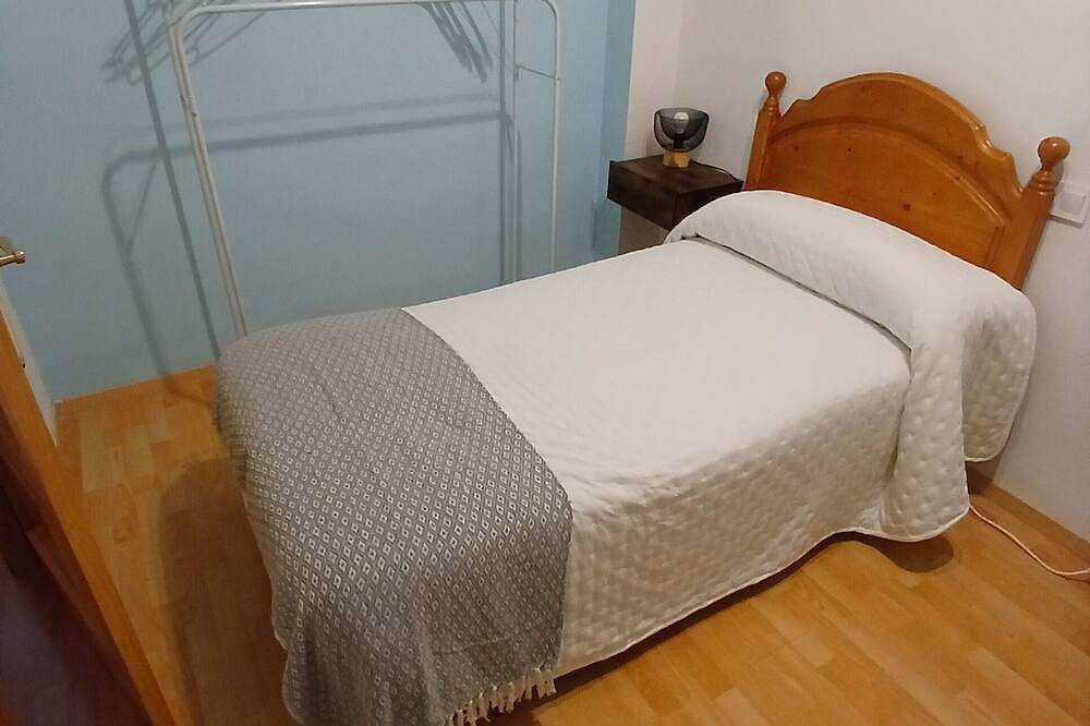 Entire apartment, Bonito piso a 6 km de granada in Las Gabias, Granada Province