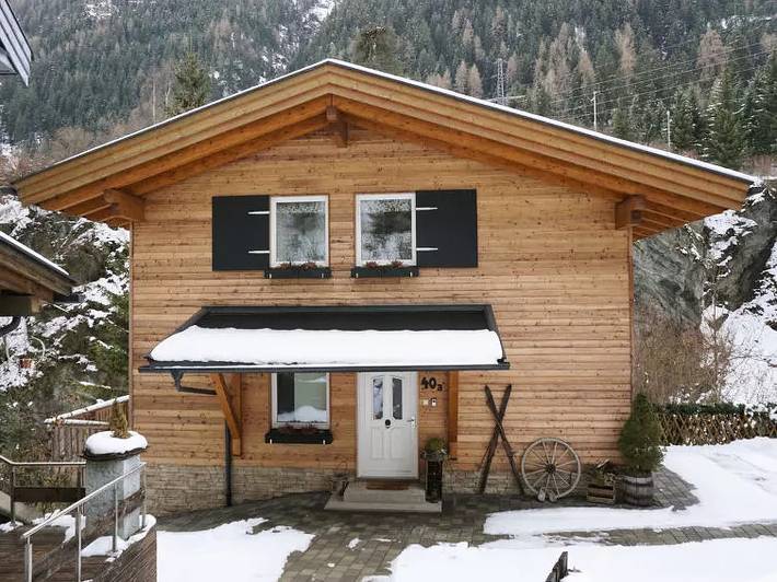 Chalet für 8 Personen, mit Terrasse in Tiroler Oberland