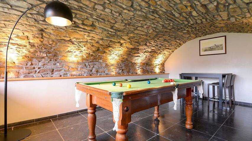 Location de vacances pour 9 personnes, avec sauna ainsi que jardin et jacuzzi à Manhay - 4