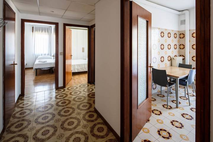 Ganze Wohnung, Ferienwohnung für 4 Personen mit Balkon/Terrasse in Lido di Venezia, Venedig