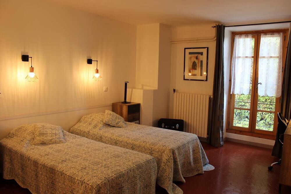 La Villa Barbary - Carros in Carros, Cannes region