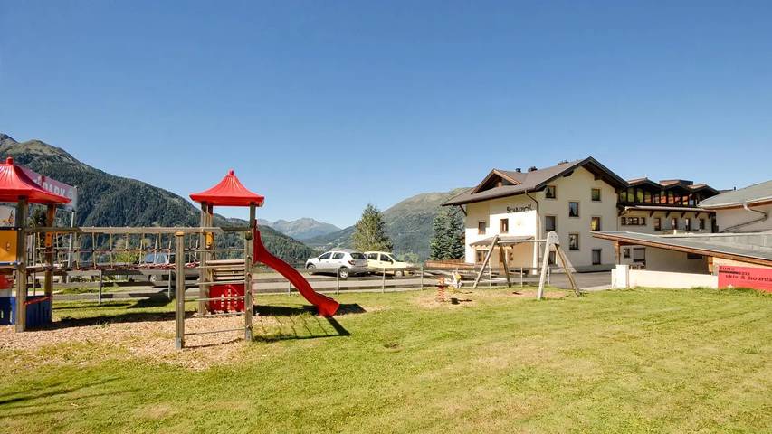 Ferienhaus für 39 Personen, mit Balkon im Pitztal