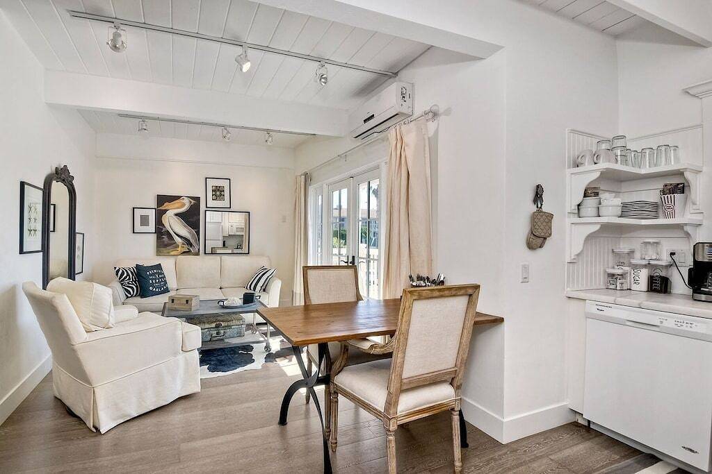 Ganze Wohnung, Ocean View From Private Patio | Steps To Beach in Carlsbad, San Diego County