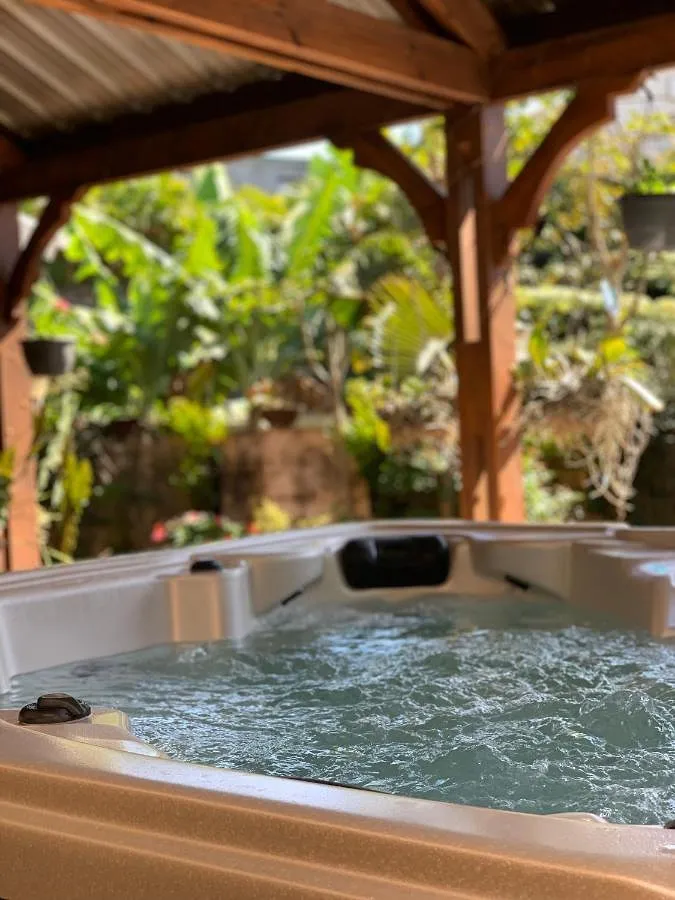 Maison de vacances pour 2 personnes, avec vue ainsi que piscine et jardin - 1