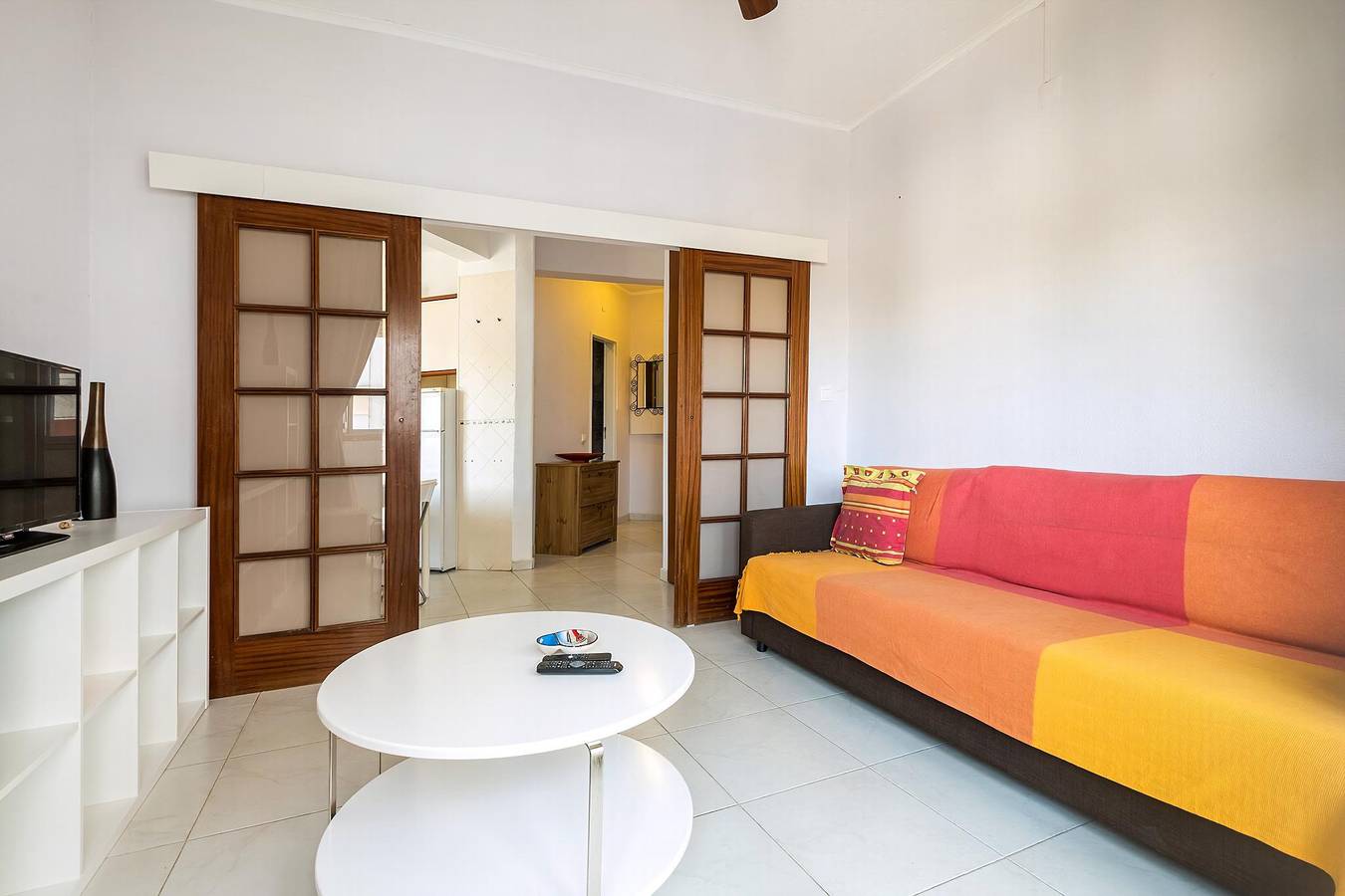 Ganze Wohnung, Ferienwohnung für 3 Personen mit Balkon in Paço de Arcos, Costa de Lisboa