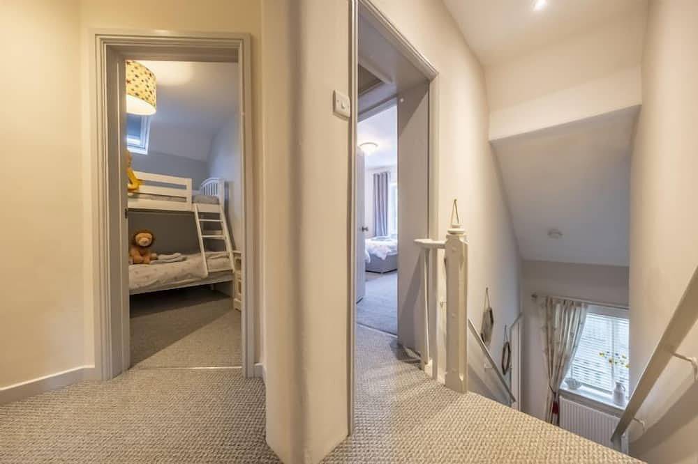 The Old School House - en markedsføring som sover 6 gjester i 3 soverom in Docking, Norfolk